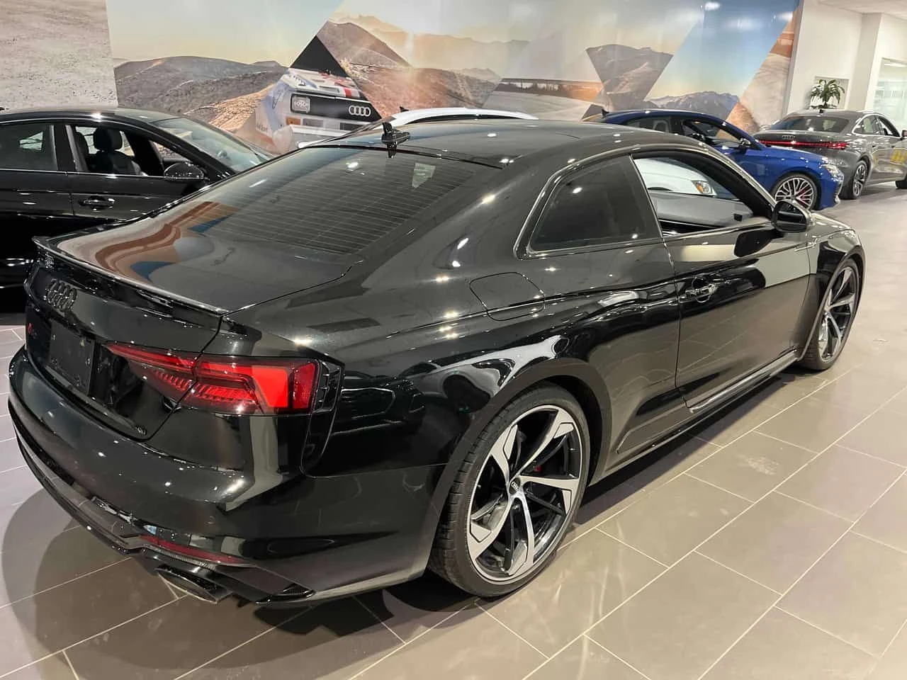 Audi Coupe * 2.9 TFSI * ДИСТРОНИК* 360 КАМЕРА* КАРБОН* , снимка 4 - Автомобили и джипове - 55218756