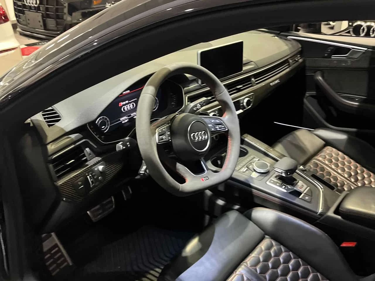 Audi Coupe * 2.9 TFSI * ДИСТРОНИК* 360 КАМЕРА* КАРБОН* , снимка 7 - Автомобили и джипове - 55218756