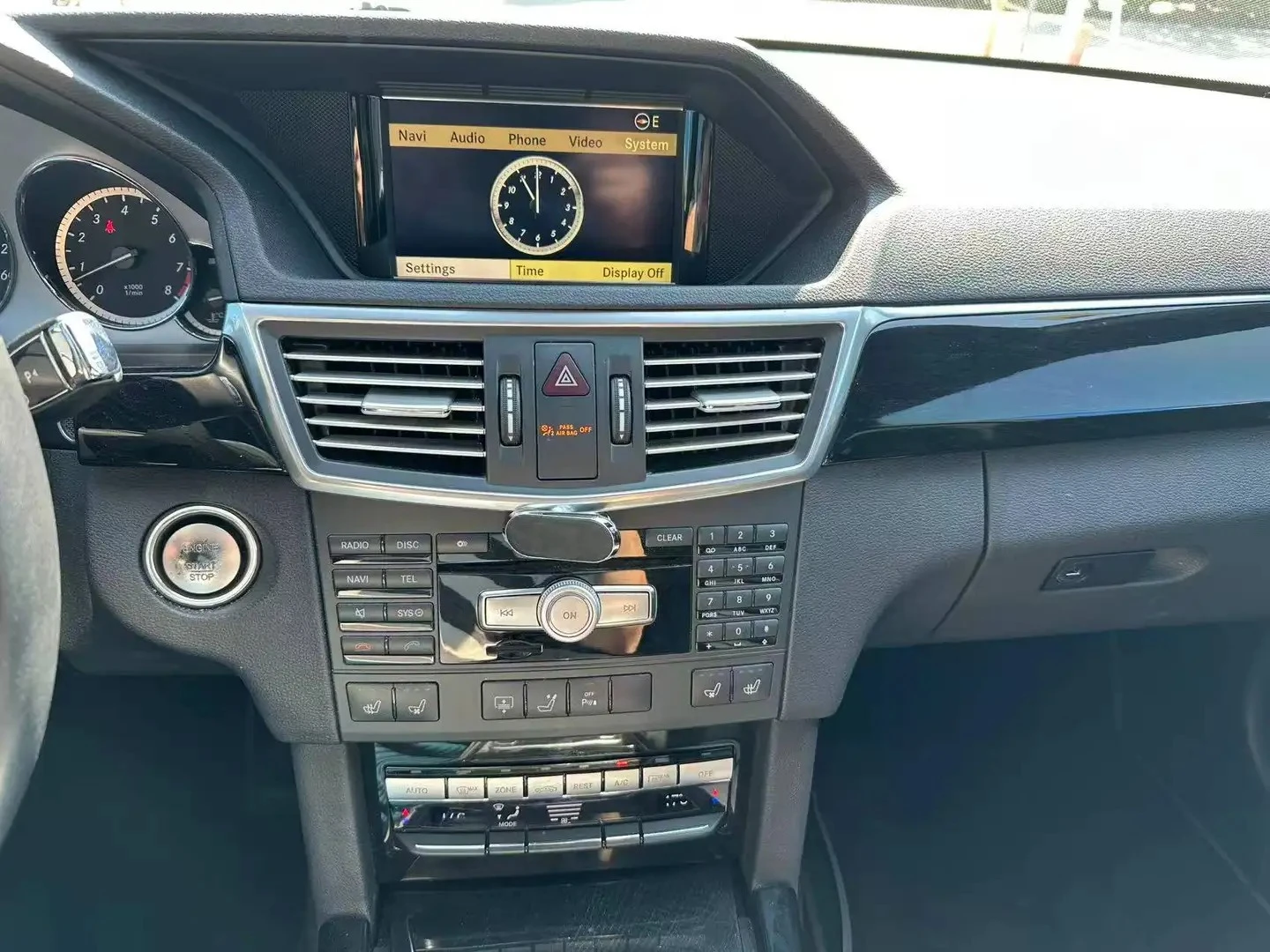 Mercedes-Benz E 500 E550 V8 AMG 4matic Fully Loaded, снимка 13 - Автомобили и джипове - 55298431