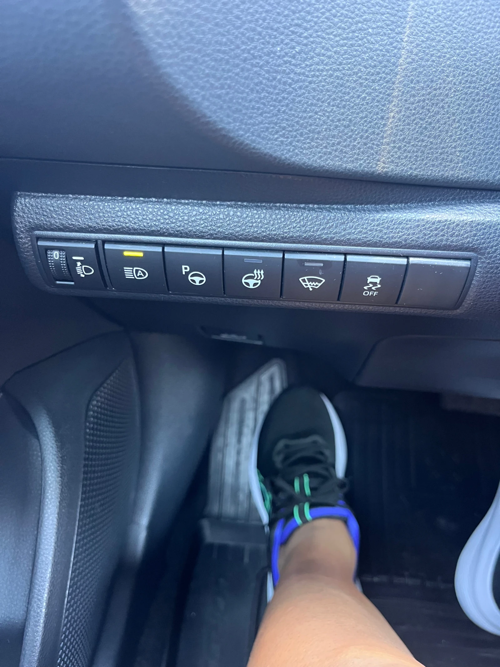 Toyota Corolla 2.0 | Mobile.bg � ����������� 12