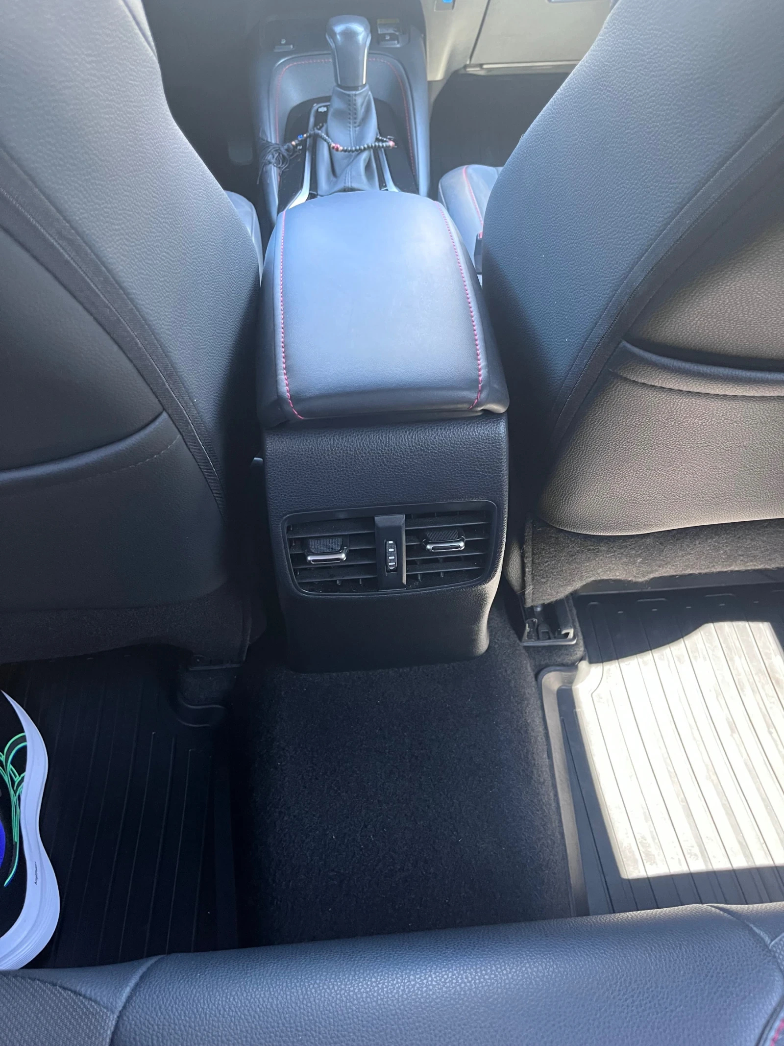 Toyota Corolla 2.0 | Mobile.bg � ����������� 8