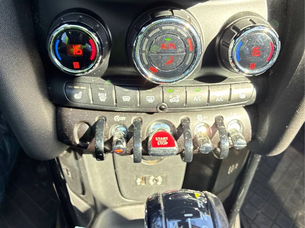 Mini Cooper s Hardtop * CARFAX* ОПЦИЯ ЗА ФИНАНСИРАНЕ* , снимка 12 - Автомобили и джипове - 55522270