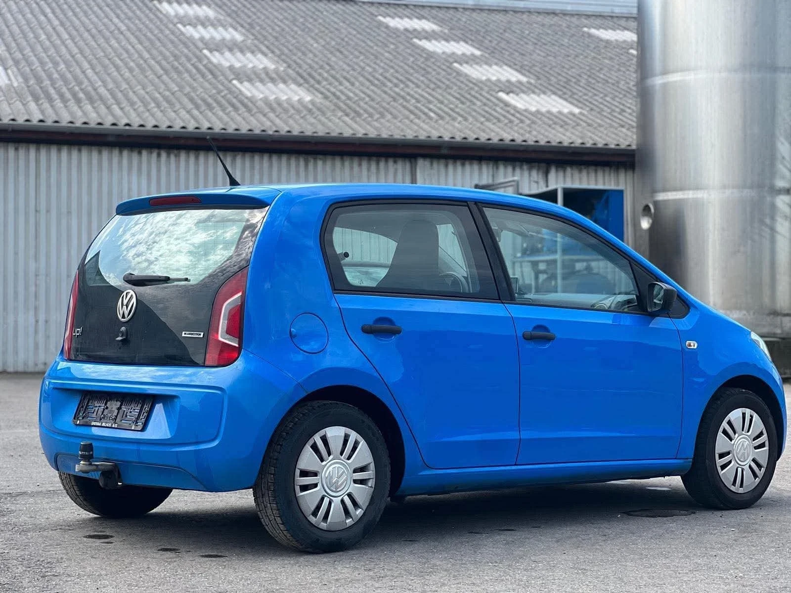 VW Up, снимка 2 - Автомобили и джипове - 55536068