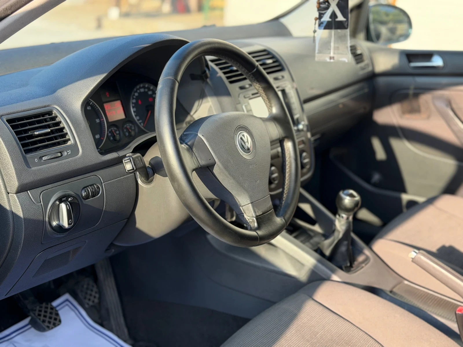 VW Golf 1.9 TDi 90/NAVI, снимка 7 - Автомобили и джипове - 55782925
