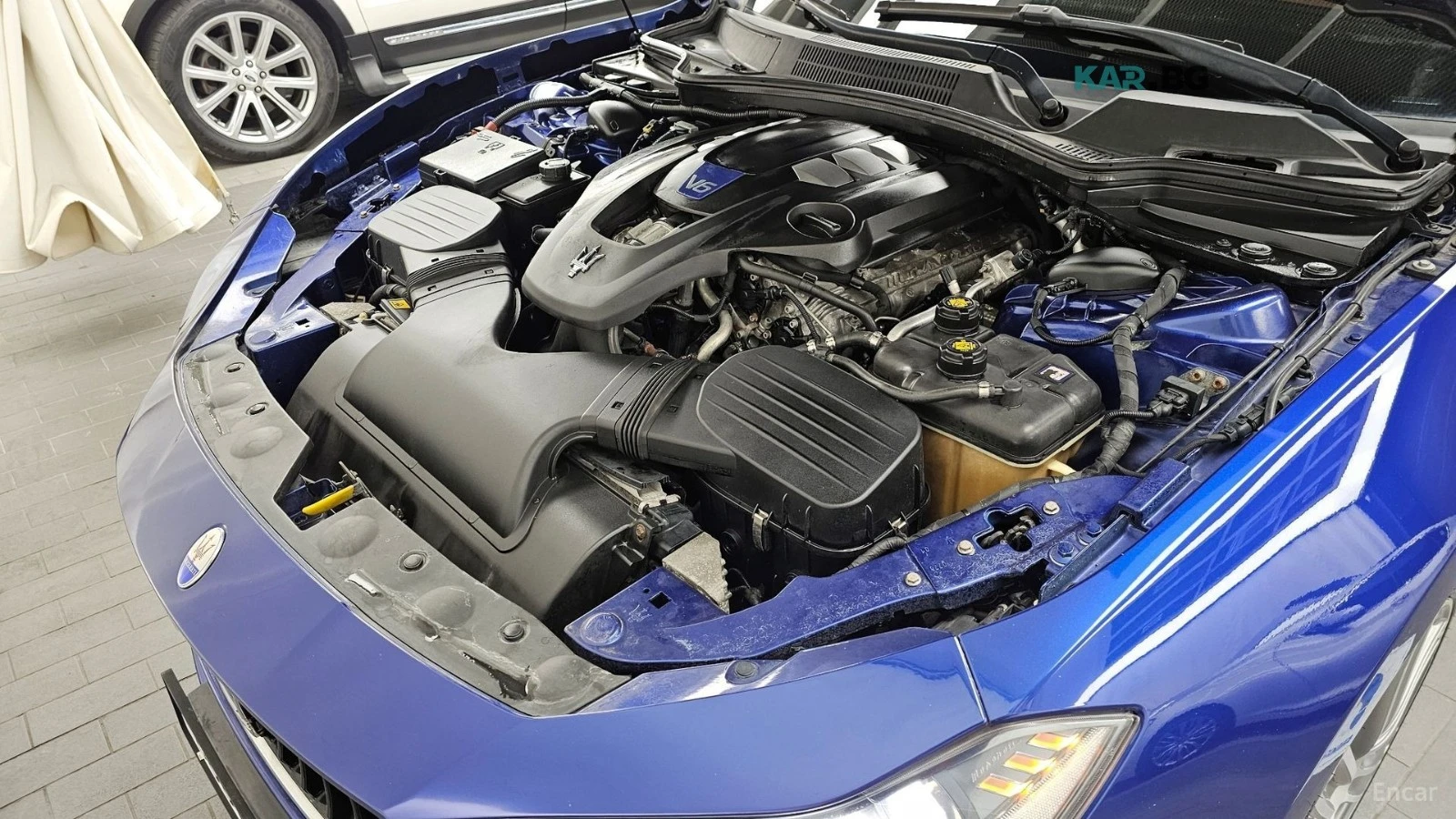 Maserati Ghibli 3.0S Q4* КОЖА* ПОДГРЕВ* ОБДУХВ* ПАНО* НАВИ* , снимка 6 - Автомобили и джипове - 55899050