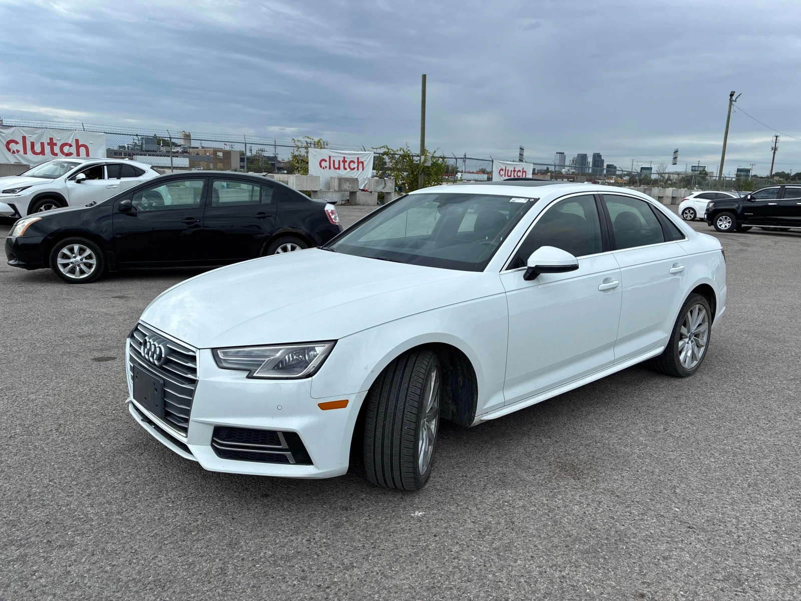 Audi A4 * 2.0 TFSI quattro S tronic * CARFAX * 