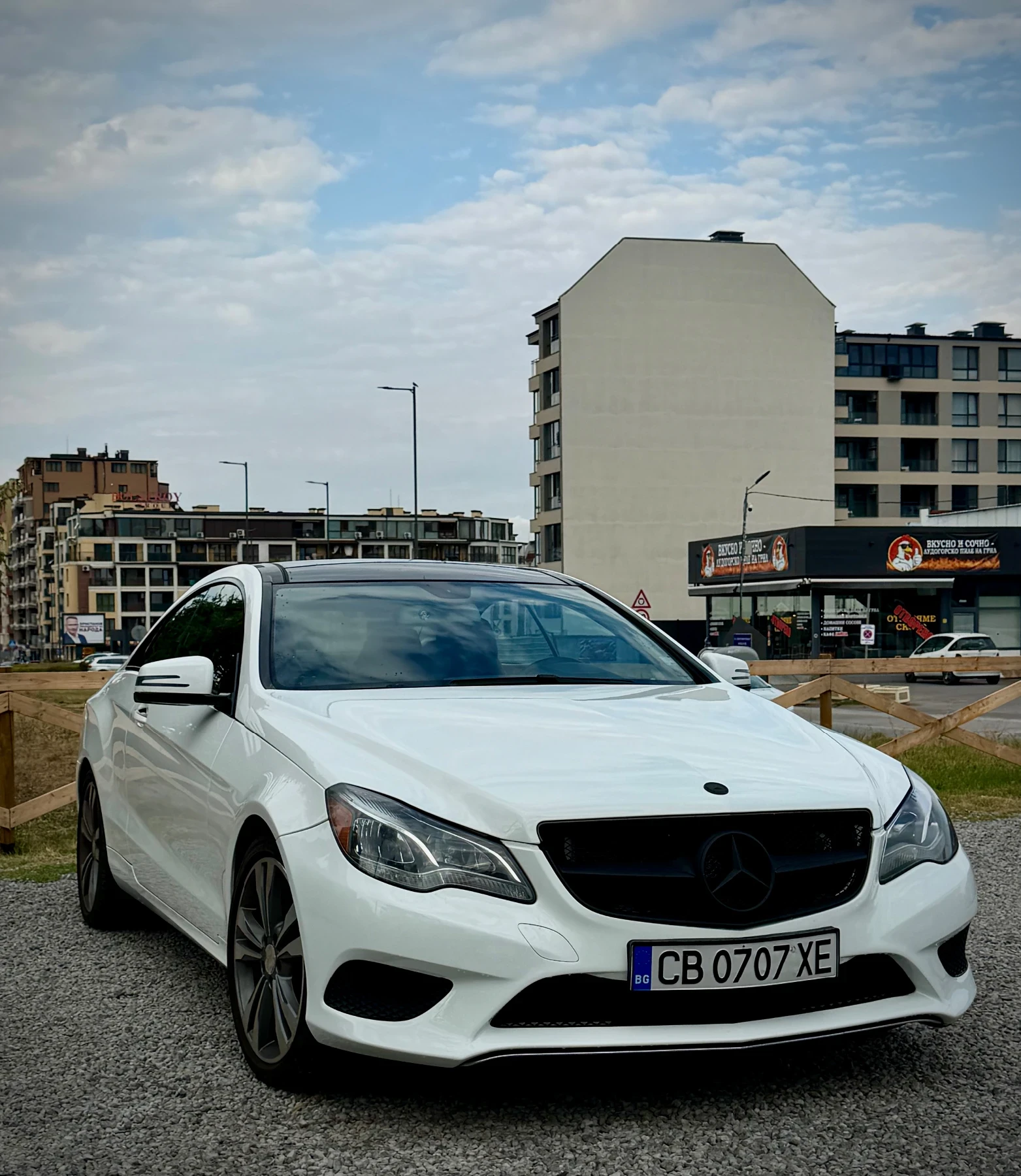 Mercedes-Benz E 400 Memory* кожа* HarmonKardon* Keyless, снимка 3 - Автомобили и джипове - 56232741