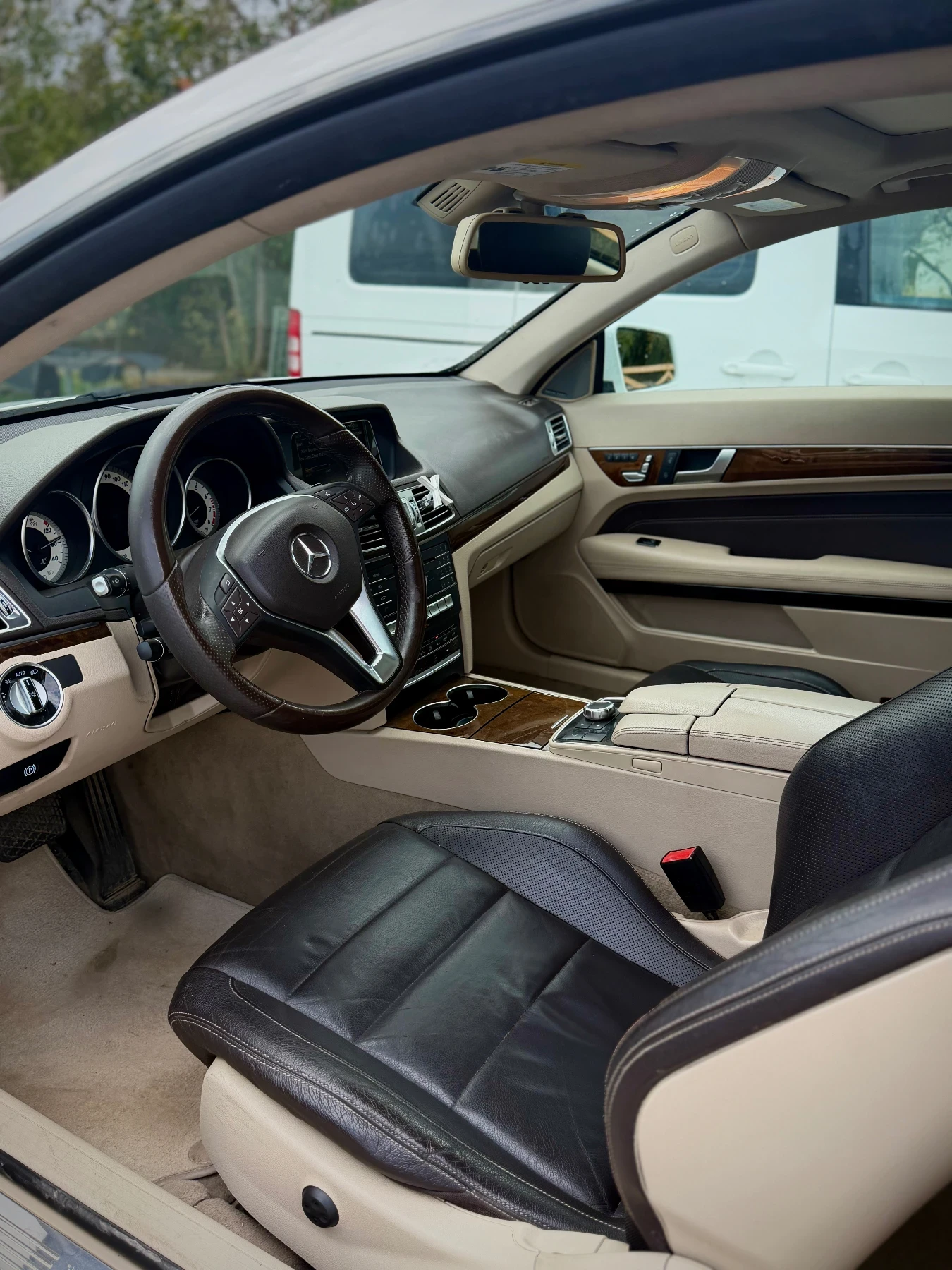 Mercedes-Benz E 400 Memory* кожа* HarmonKardon* Keyless, снимка 16 - Автомобили и джипове - 56232741