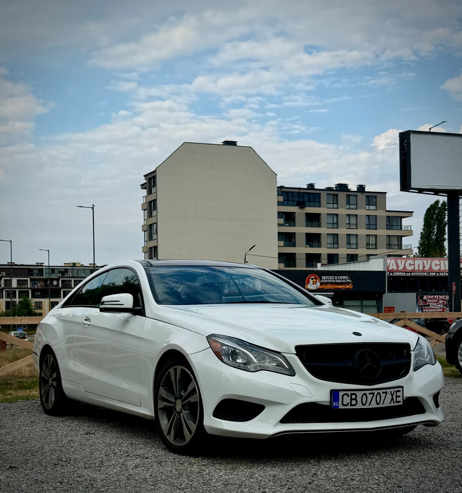 Mercedes-Benz E 400 Memory* кожа* HarmonKardon* Keyless, снимка 2 - Автомобили и джипове - 56232741