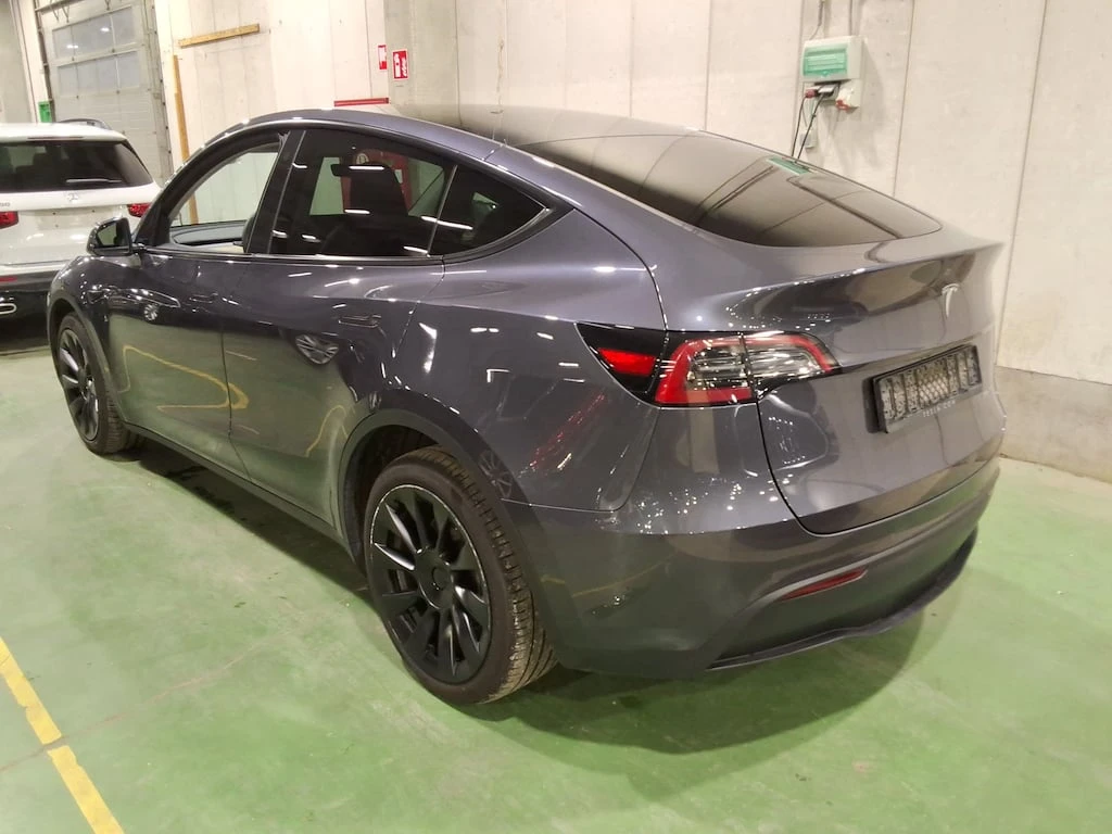 Tesla Model Y Long Range Dual Motor LED Navi , снимка 3 - Автомобили и джипове - 56590259