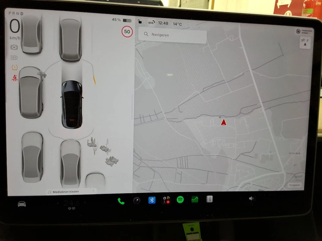 Tesla Model Y Long Range Dual Motor LED Navi , снимка 10 - Автомобили и джипове - 56590259