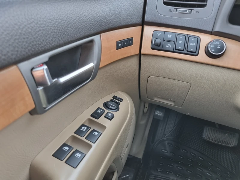 Kia Mohave 3.8 V6 с Газ, снимка 13 - Автомобили и джипове - 47001649