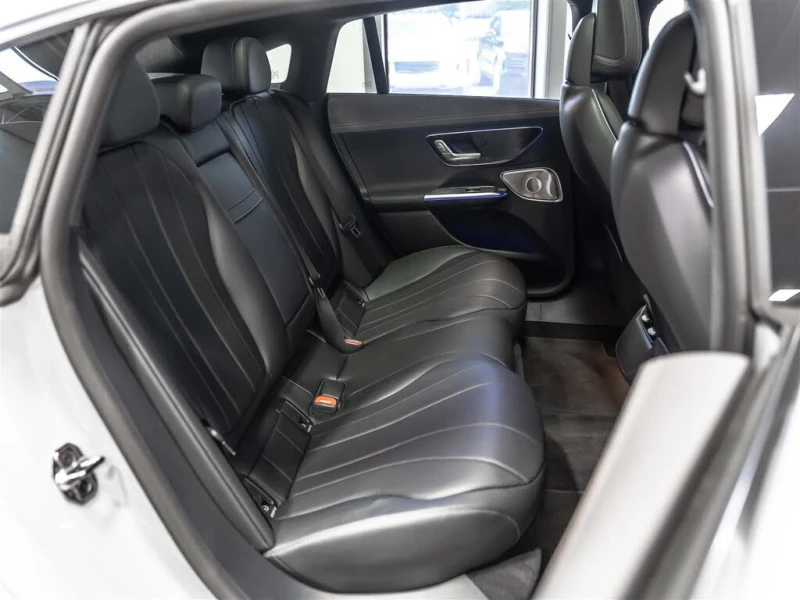 Mercedes-Benz EQE ПАМЕТ* ПАНОРАМА* СЛЕДЕНЕ НА ЛЕНТИ* BURMESTER* 360, снимка 14 - Автомобили и джипове - 52541209