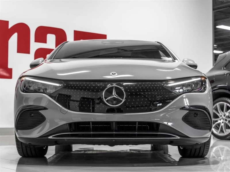 Mercedes-Benz EQE ПАМЕТ* ПАНОРАМА* СЛЕДЕНЕ НА ЛЕНТИ* BURMESTER* 360, снимка 2 - Автомобили и джипове - 52541209