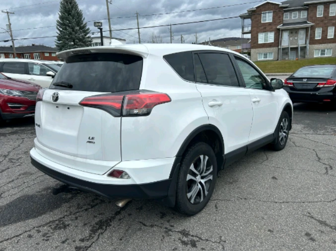 Toyota Rav4 2.5 l4, снимка 7 - Автомобили и джипове - 48345487