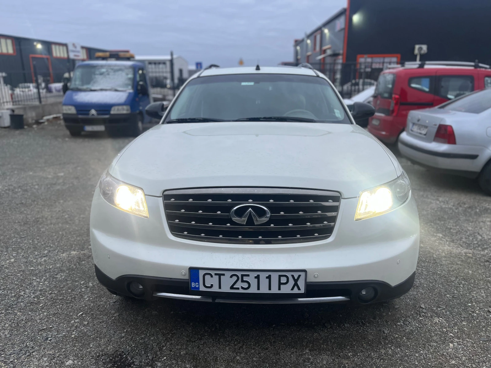 Infiniti Fx 35 3.5 280к.с. ГАЗ - изображение 2