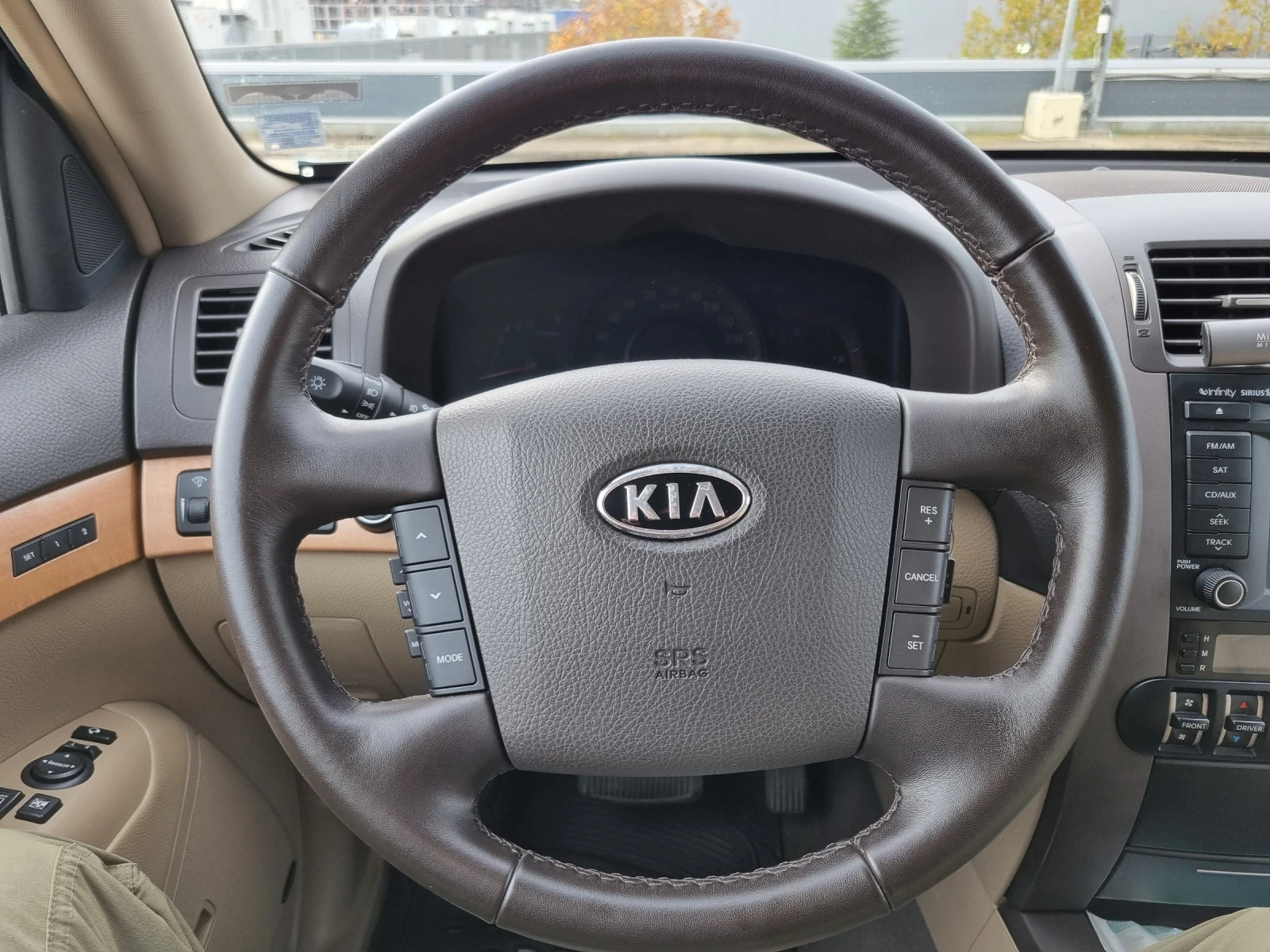 Kia Mohave 3.8 V6   | Mobile.bg   12