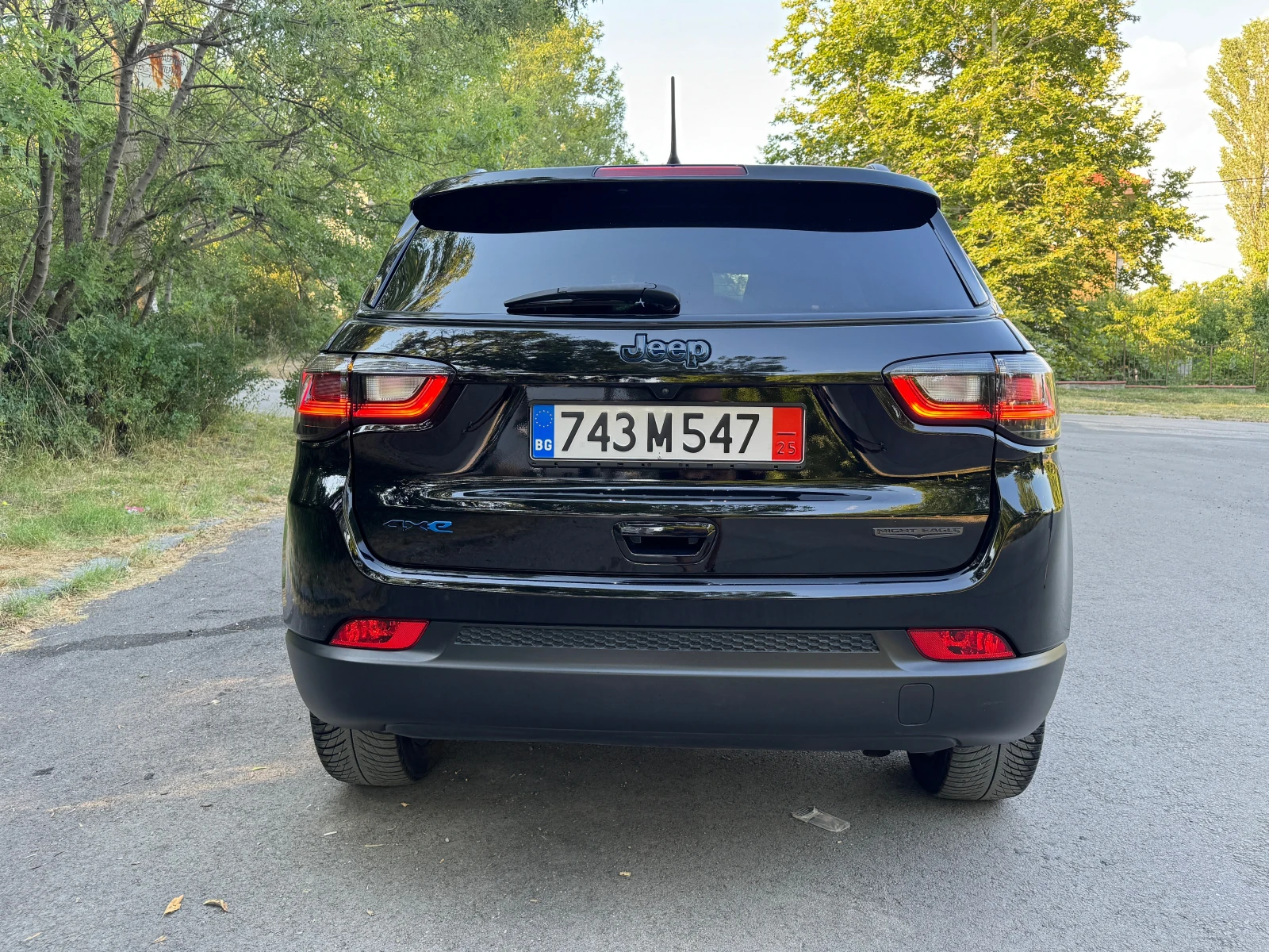 Jeep Compass 4Xe - изображение 4