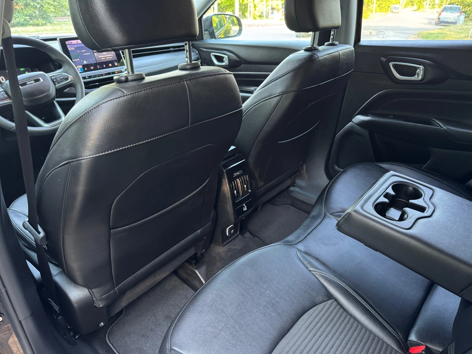 Jeep Compass 4Xe - изображение 7