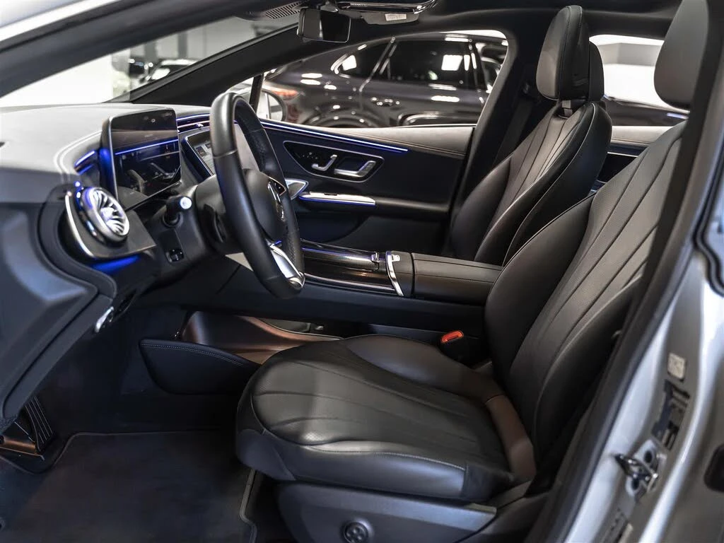 Mercedes-Benz EQE ПАМЕТ* ПАНОРАМА* СЛЕДЕНЕ НА ЛЕНТИ* BURMESTER* 360 - изображение 8