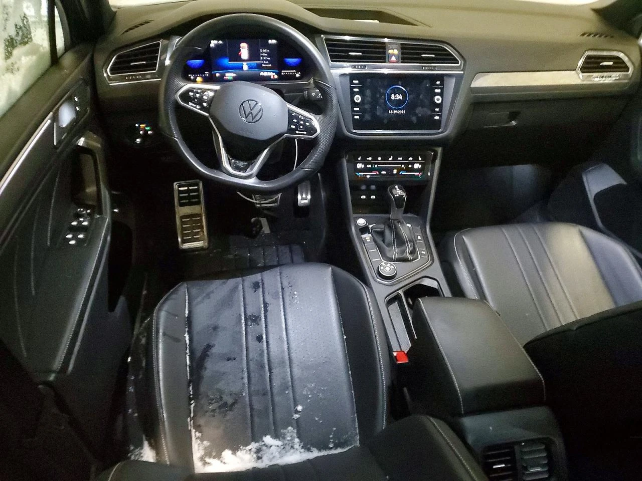 VW Tiguan SE R-Line Black 4x4* PANORAMA* KEYLESS* ПОДГРЕВ*  - изображение 8