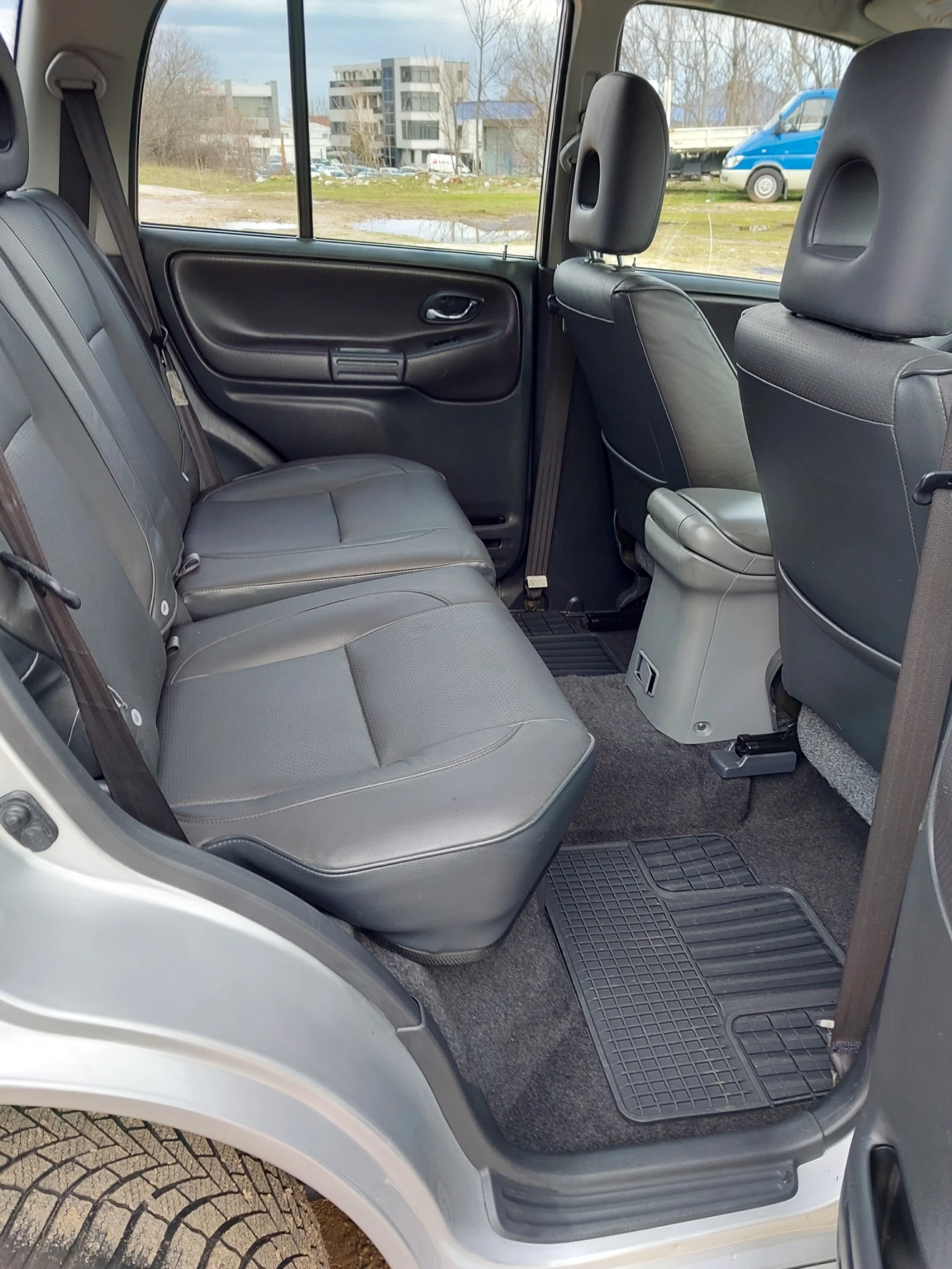 Suzuki Grand vitara 2.0 HDI- 109кс.Климатроник - изображение 10