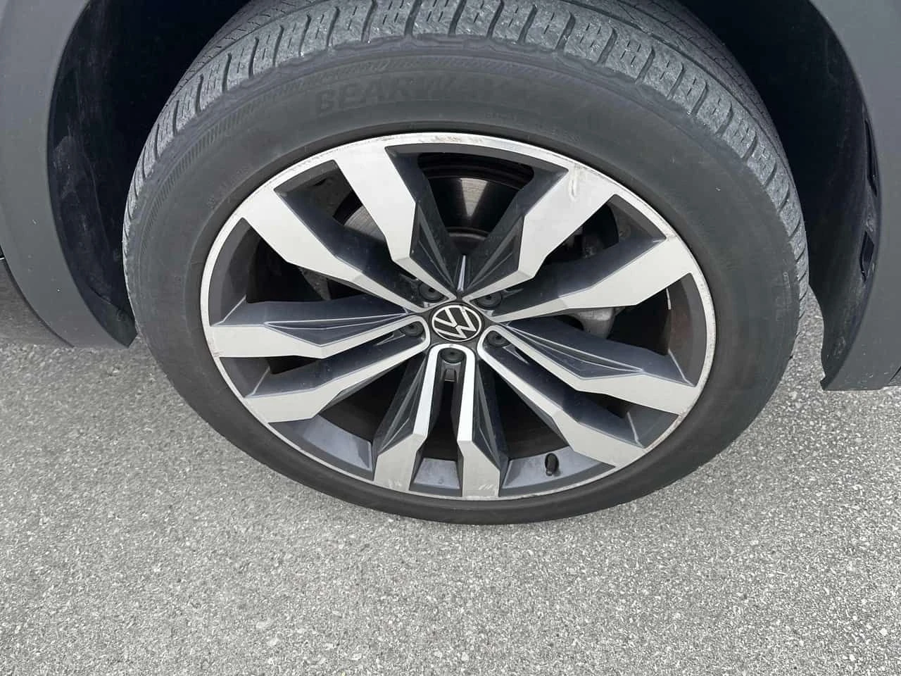 VW Atlas * Execline * ПРЕДСТАВИТЕЛСТВО * ОБДУХВАНЕ * 360, снимка 16 - Автомобили и джипове - 54441893