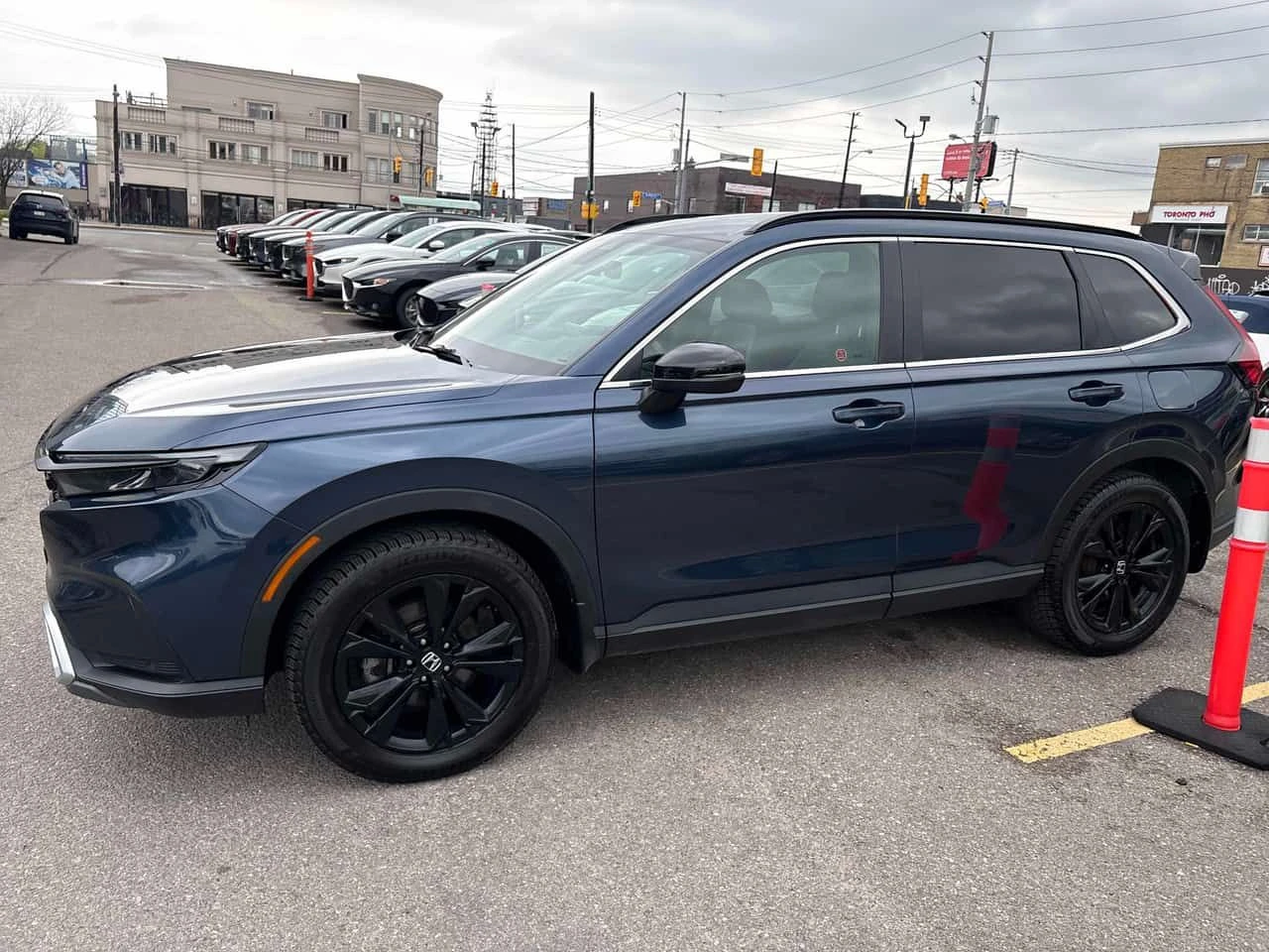 Honda Cr-v | Touring | ПОДГРЕВ | CARFAX | DISTRONIC | , снимка 2 - Автомобили и джипове - 54549523
