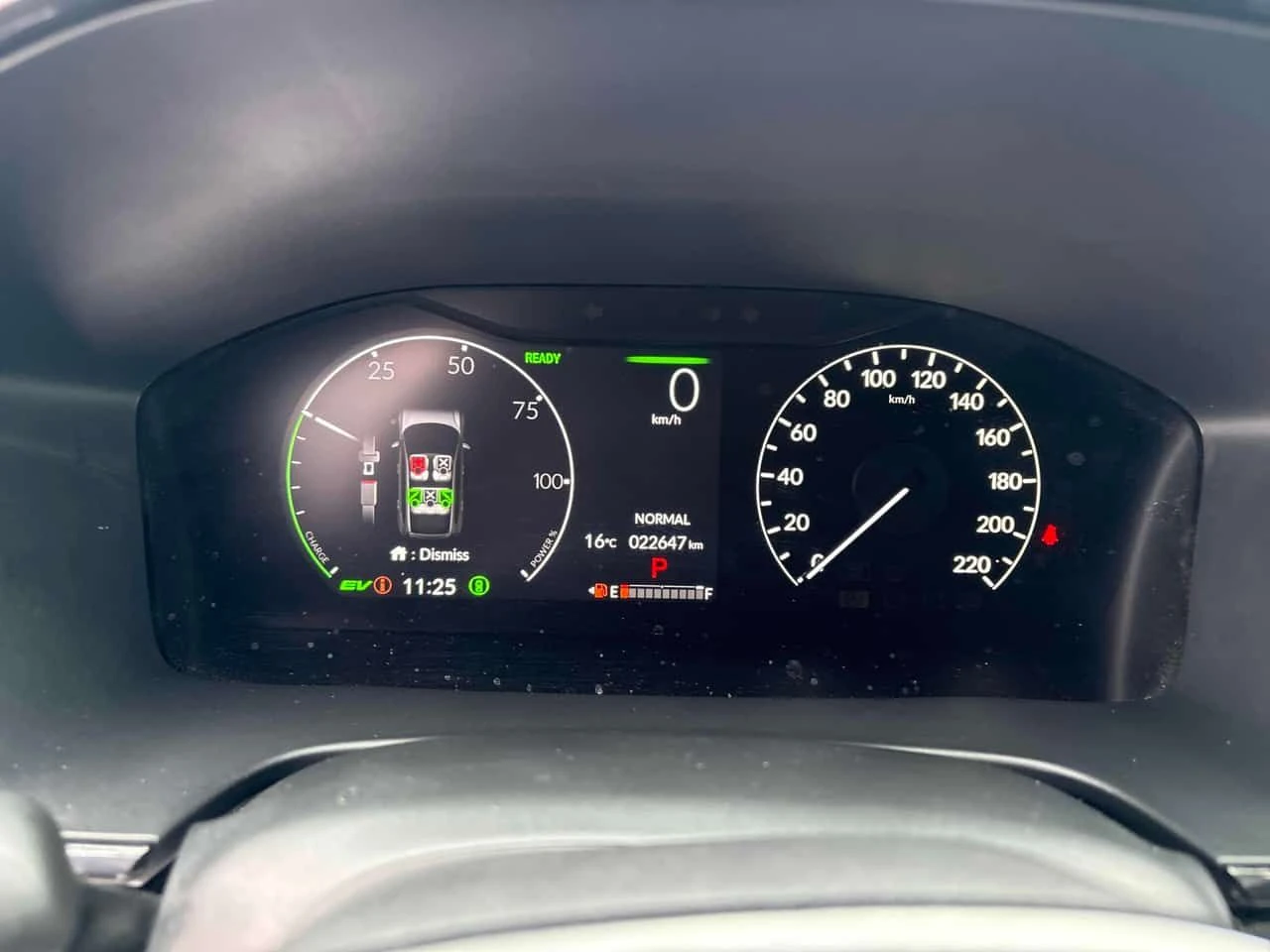 Honda Cr-v | Touring | ПОДГРЕВ | CARFAX | DISTRONIC | , снимка 8 - Автомобили и джипове - 54549523