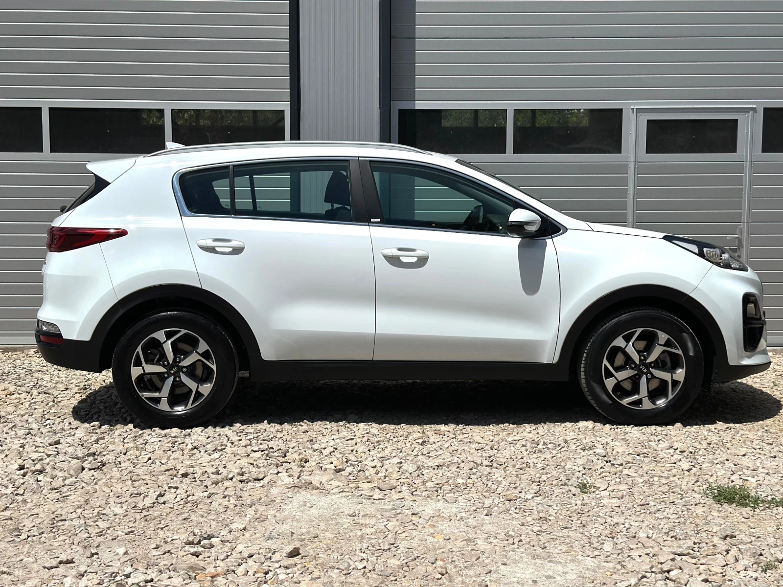 Kia Sportage 1.6CRDI ФЕЙСЛИФТ HYBRID CARPLAY КАМЕРА, снимка 8 - Автомобили и джипове - 54883916