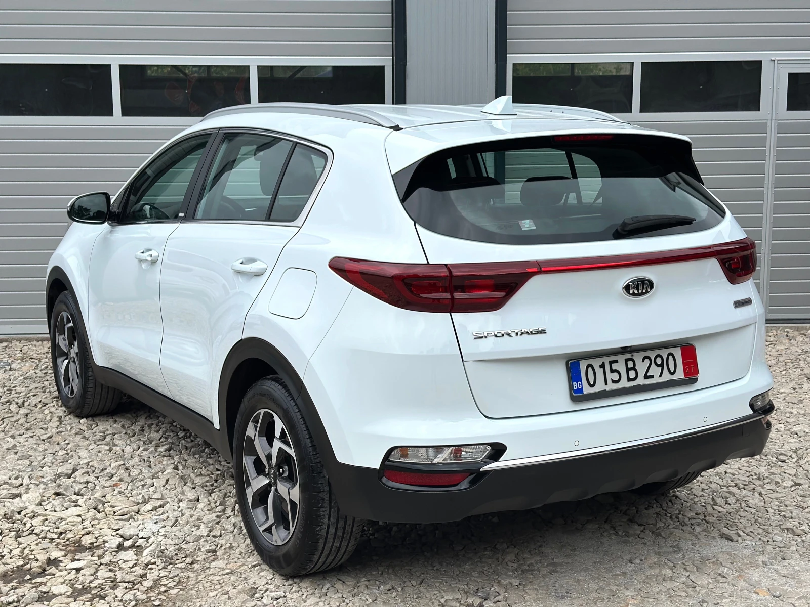 Kia Sportage 1.6CRDI ФЕЙСЛИФТ HYBRID CARPLAY КАМЕРА, снимка 5 - Автомобили и джипове - 54883916