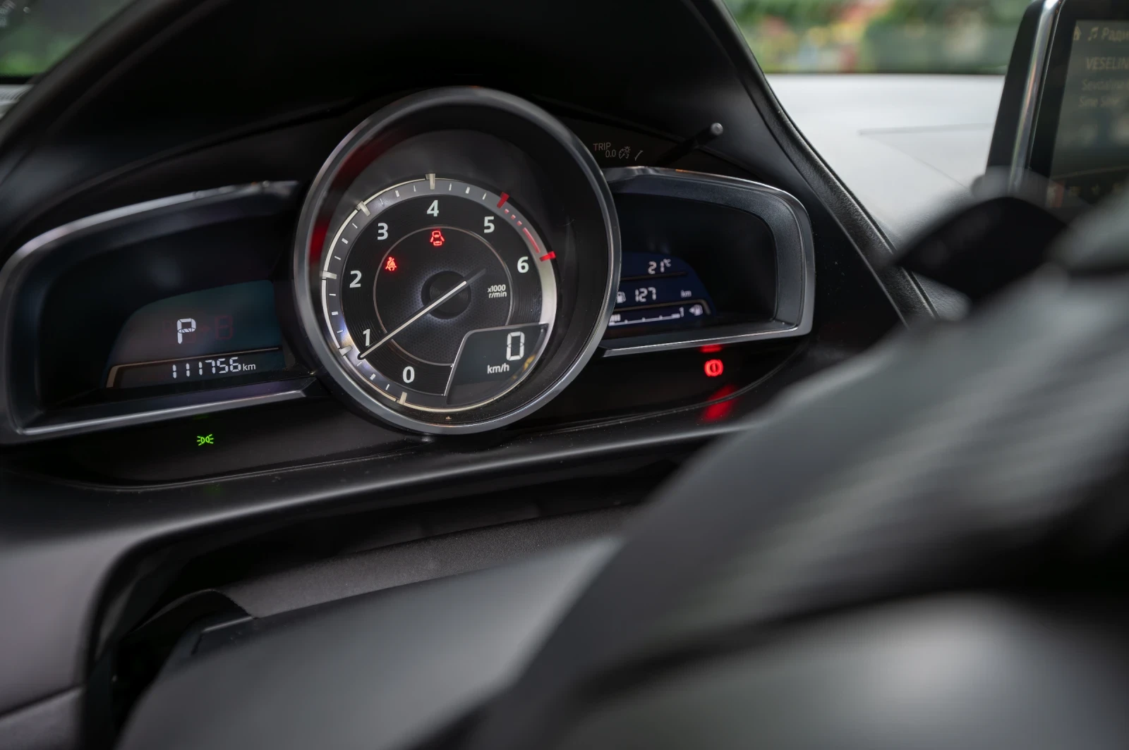 Mazda CX-3, снимка 13 - Автомобили и джипове - 55451546