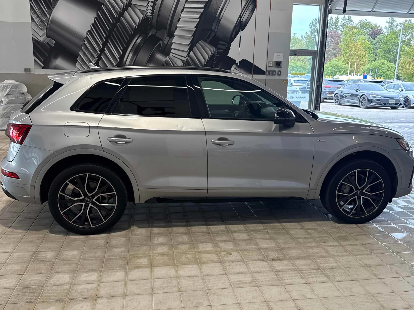 Audi Q5 * Progressiv S-line* DISTRONIC* , снимка 3 - Автомобили и джипове - 56004333