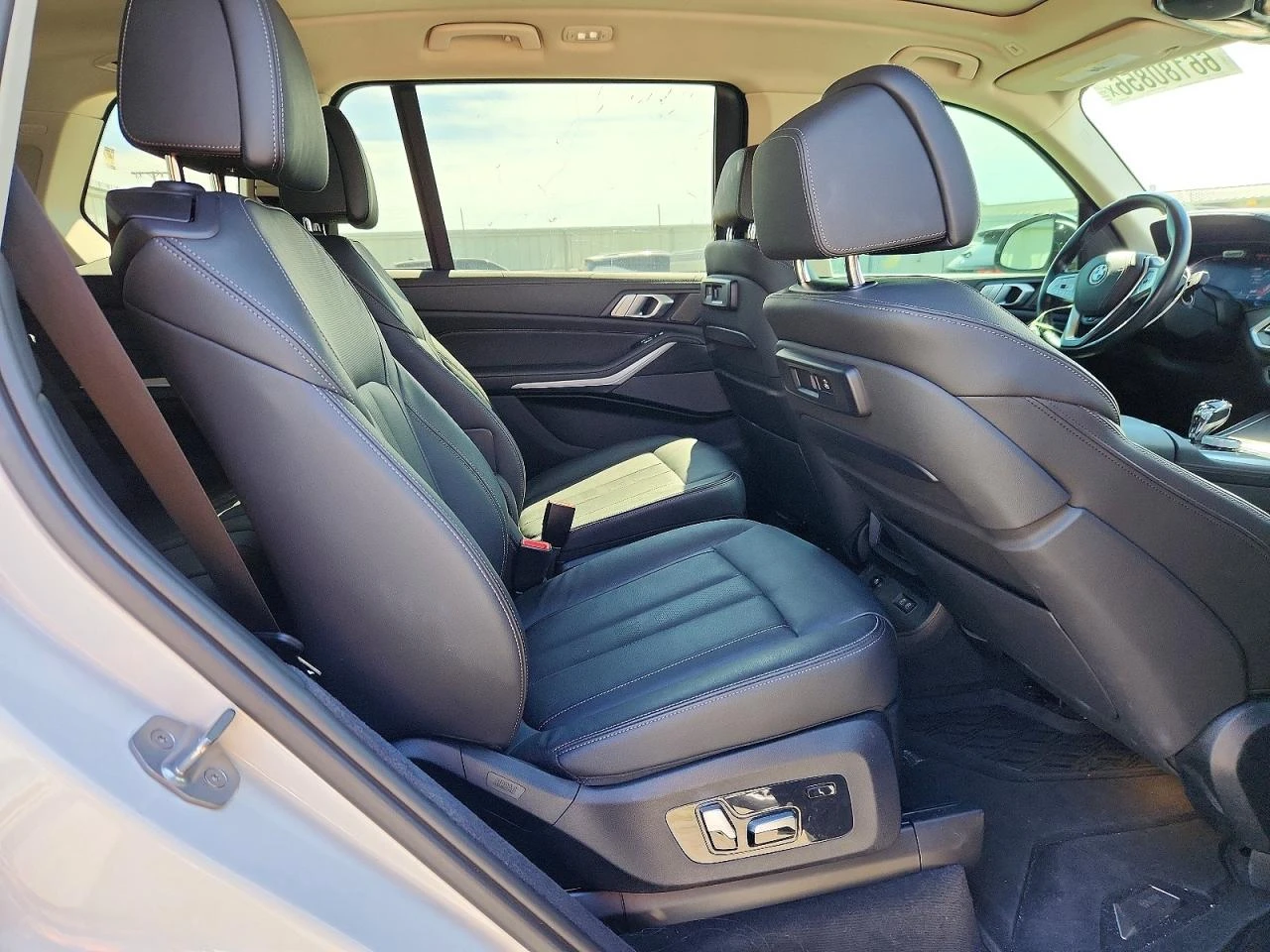 BMW X7 3.0l xDrive40I, снимка 11 - Автомобили и джипове - 56364775