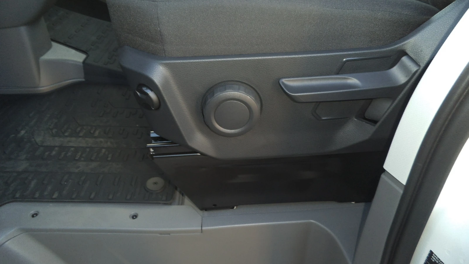 Man TGE 5.160      | Mobile.bg   17