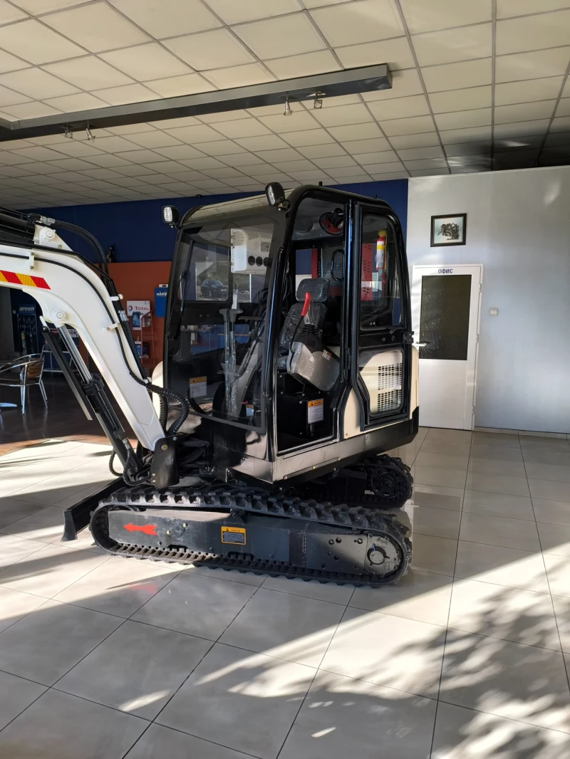 Багер Друга марка Нов багер, снимка 2 - Индустриална техника - 52220888