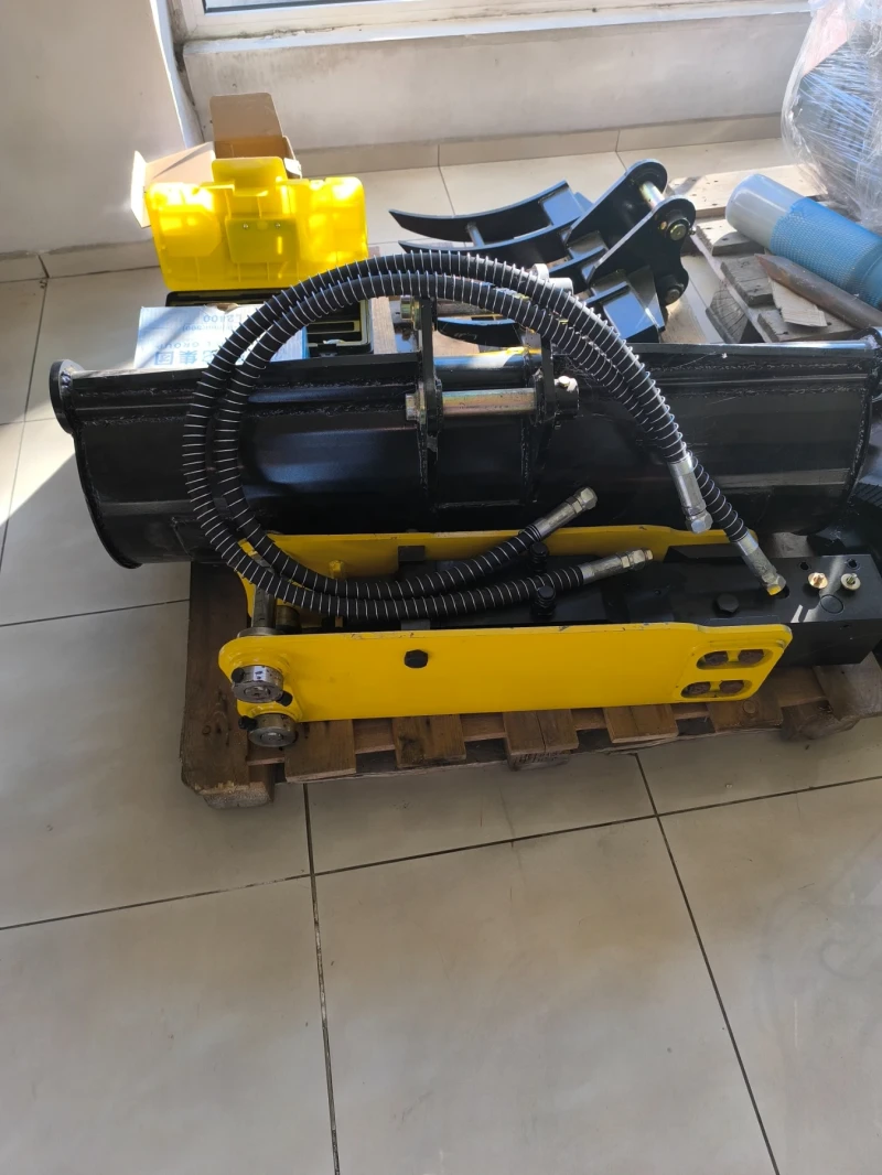 Багер Друга марка Нов багер, снимка 11 - Индустриална техника - 52220888