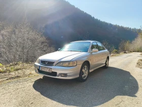 Honda Accord 2.0 VTEC - ГАЗ, снимка 5