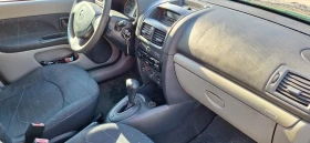 Обява за продажба на Renault Clio 1.4 16V  АВТОМАТИК ~4 750 лв. - изображение 9