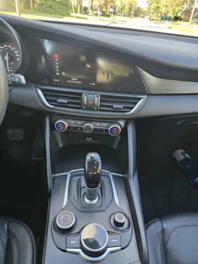 Alfa Romeo Giulia AWD* DISTRONIC* PANORAMA* �������* ������* �����*  | Mobile.bg � ����� ������ 9