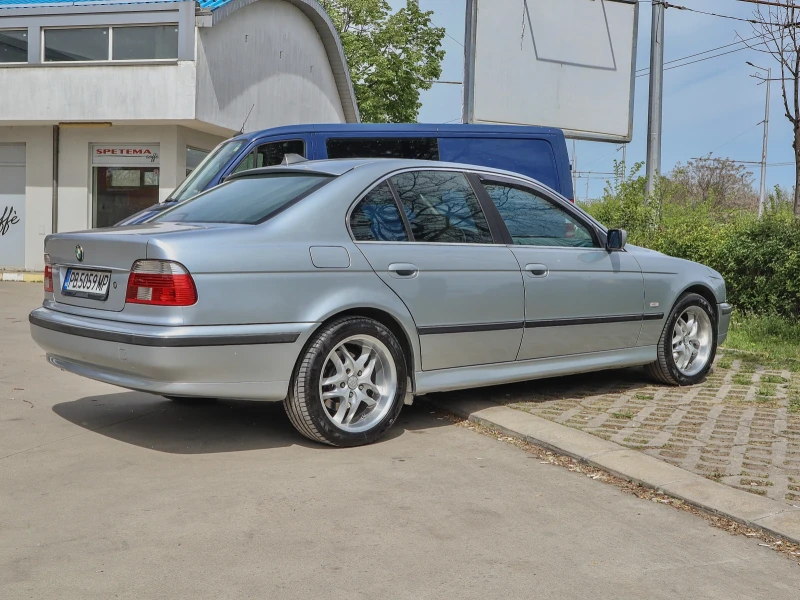 BMW 520, снимка 7 - Автомобили и джипове - 47876107