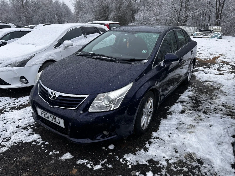 Toyota Avensis 100броя НА ЧАСТИ 2.0D-4d 126к.с //НАВИГАЦИЯ, снимка 1 - Автомобили и джипове - 49163815