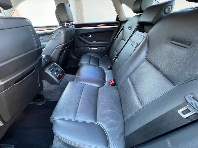 Audi A8, снимка 9 - Автомобили и джипове - 52261683