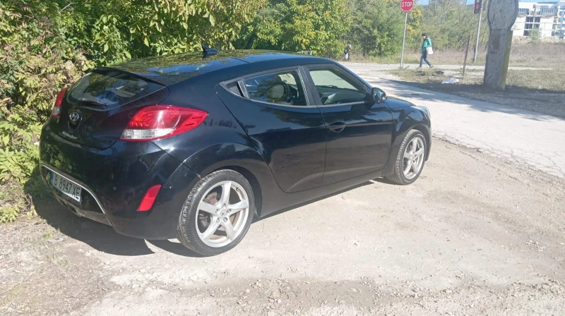 Hyundai Veloster , снимка 4 - Автомобили и джипове - 52284805