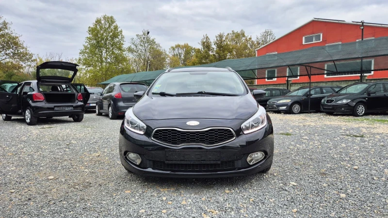Kia Ceed 1.6, снимка 4 - Автомобили и джипове - 52041271