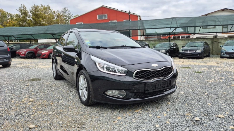Kia Ceed 1.6, снимка 5 - Автомобили и джипове - 52041271
