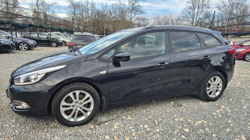 Kia Ceed 1.6, снимка 5 - Автомобили и джипове - 52041271