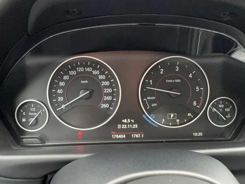 BMW 330 d xDrive M-pack LCI, снимка 10 - Автомобили и джипове - 52514094