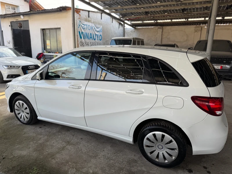 Mercedes-Benz B 220, снимка 8 - Автомобили и джипове - 52868372