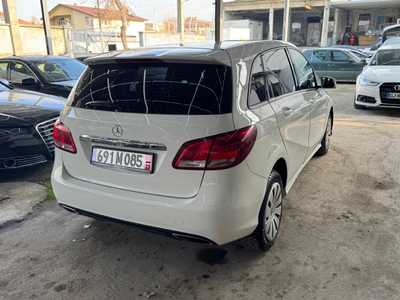 Mercedes-Benz B 220, снимка 6 - Автомобили и джипове - 52868372